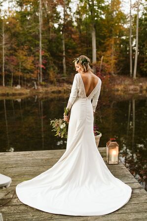 Long-Sleeved Wedding Dress with Deep-V Back