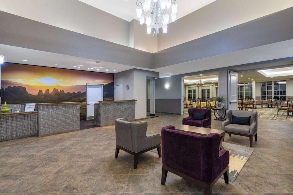 Picture of La Quinta Inn & Suites by Wyndham Loveland/Estes Park