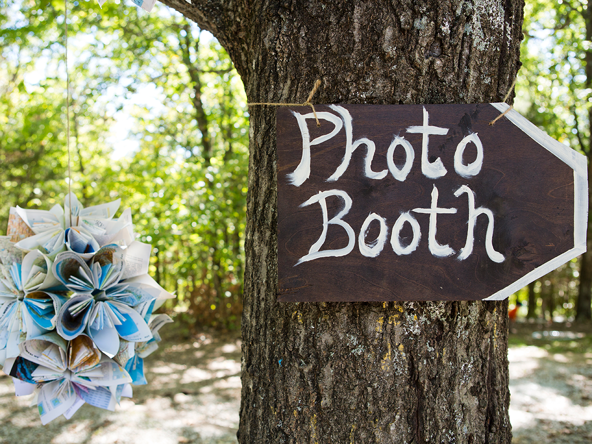 diy wedding polaroid photo booth