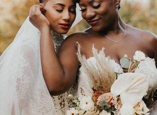 Not having loved ones present is one of the main drawbacks couples weigh when planning to elope. However, Adrienne Michelle (33 and a therapist, educa