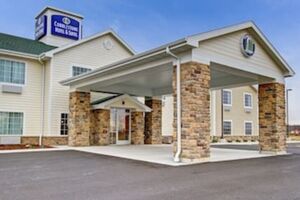 Picture of Cobblestone Hotel & Suites – Pulaski / Green Bay