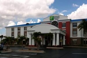 Picture of Holiday Inn Express Hotel & Suites Lake Okeechobee an IHG Hotel