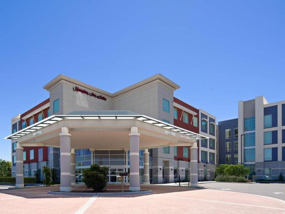 Picture of Hampton Inn & Suites Gilroy