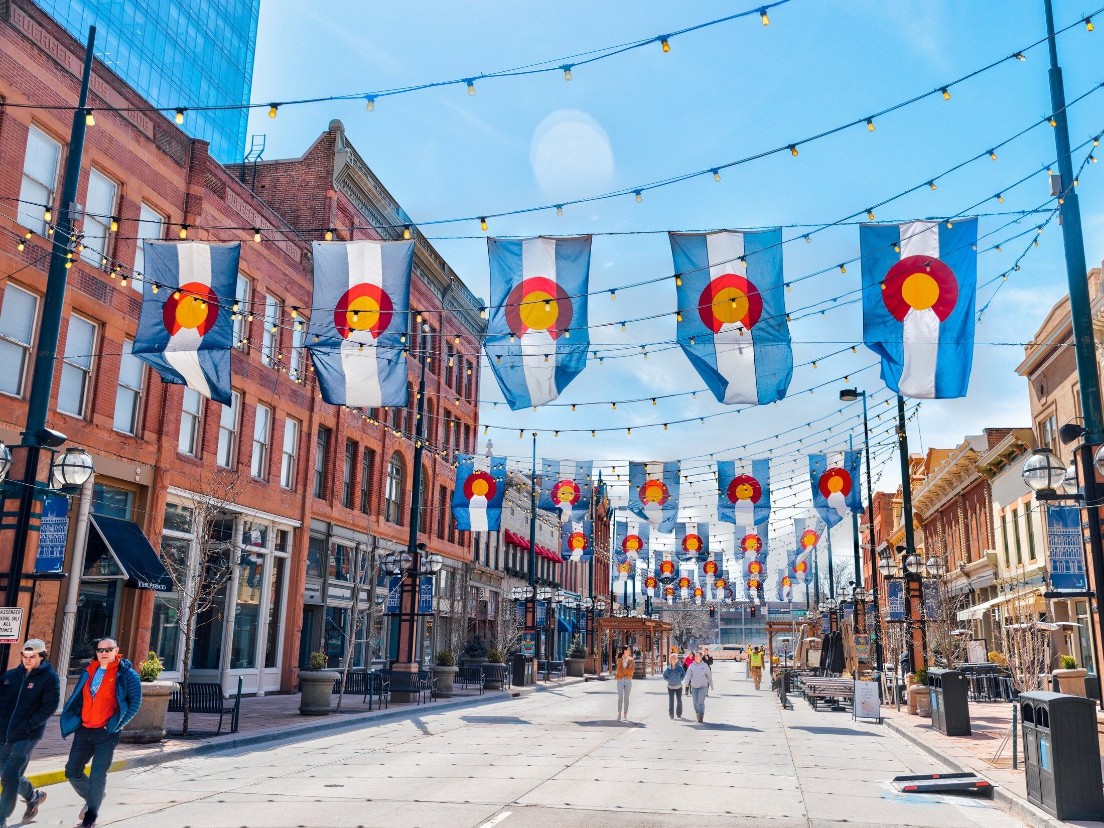 Picture of Larimer Square
