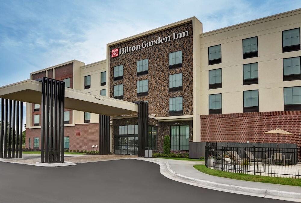 Picture of Hilton Garden Inn Madison Huntsville Airport