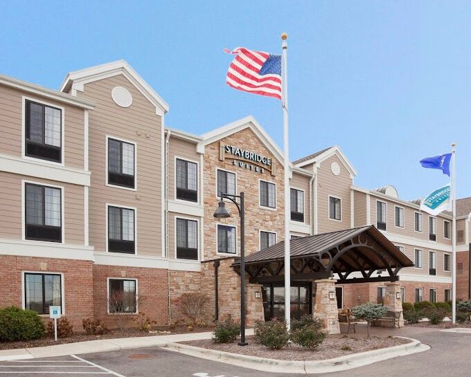 Picture of Staybridge Suites Milwaukee West - Oconomowoc