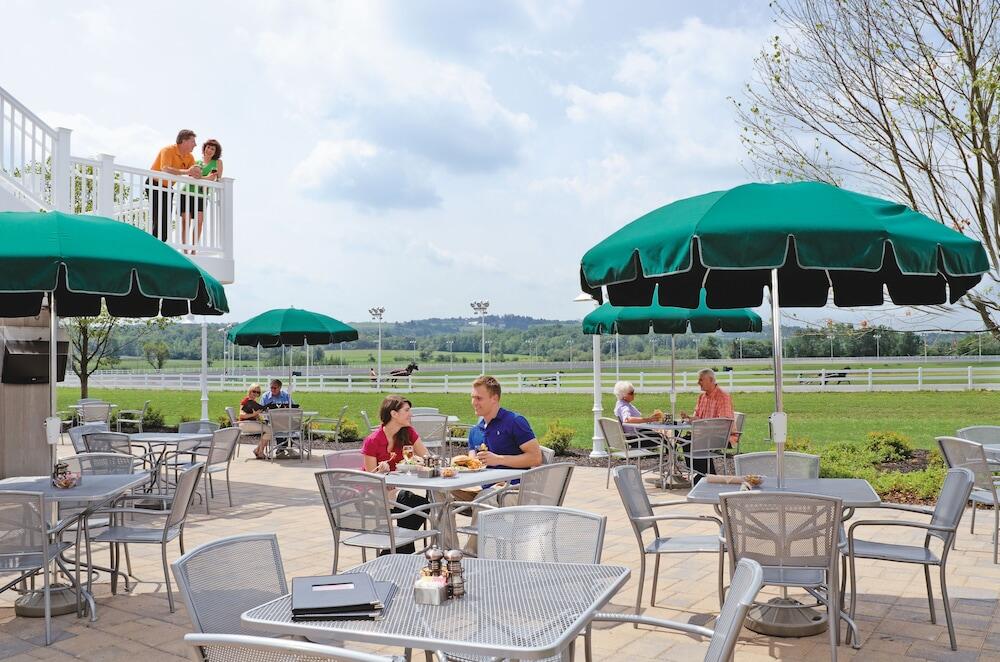 Picture of Vernon Downs Casino and Hotel