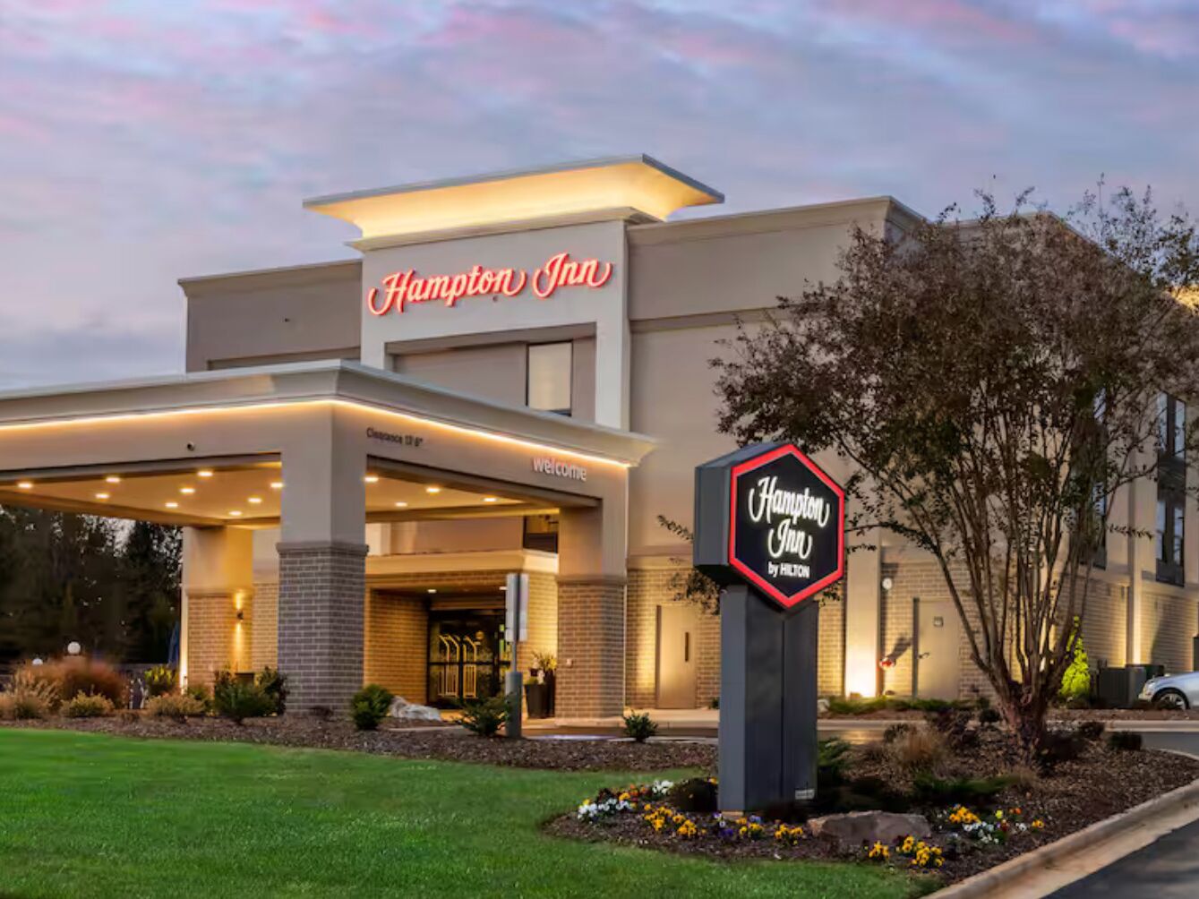 Picture of Hampton Inn Mebane