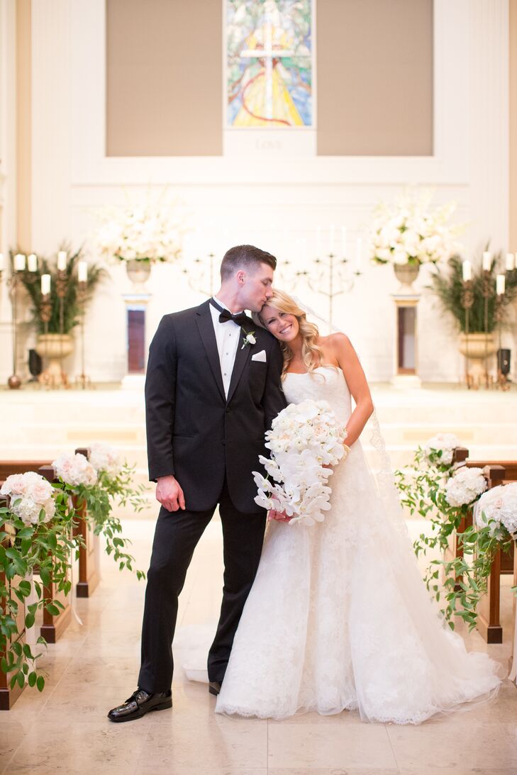 Megan Jarvie (24 and a management consultant) and Bobby Paulk (26 and a medical device sales representative) planned a glamourous affair with a romant