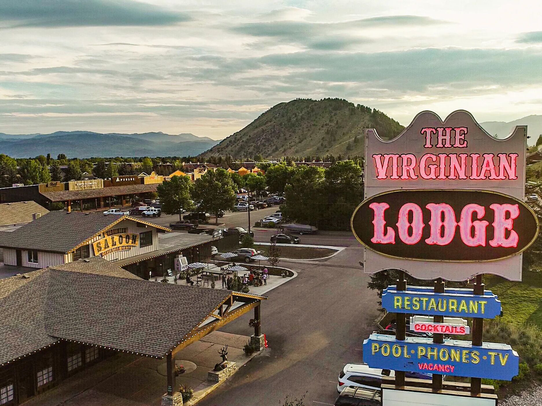 Picture of The Virginian Lodge