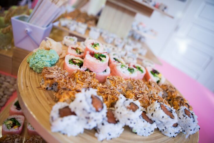 Mallory and Michael wanted their menu to reflect their love of food and their affinity to global cuisine. They served up a mouthwatering mix of sushi, Thai bento boxes and traditional Southern barbecue, much to the enjoyment of guests.