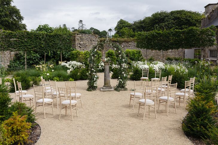 Elizabeth and Hunter had originally planned to host their ceremony indoors, but after seeing the historic Kavanagh home, they decided to say their “I dos” outdoors in its lush Lace Garden. The rain held off for the ceremony, with a few drops making an appearance at the end as Elizabeth’s uncle read the line “may the rain fall softly upon your fields,” from a traditional Irish blessing. “At the time, I didn’t know why we both looked up and smiled at the same time, but the rain had waited for us,” Elizabeth says.