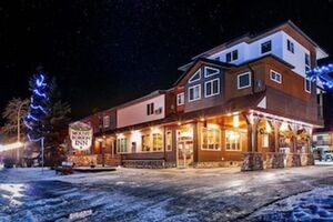 Picture of Mount Robson Inn