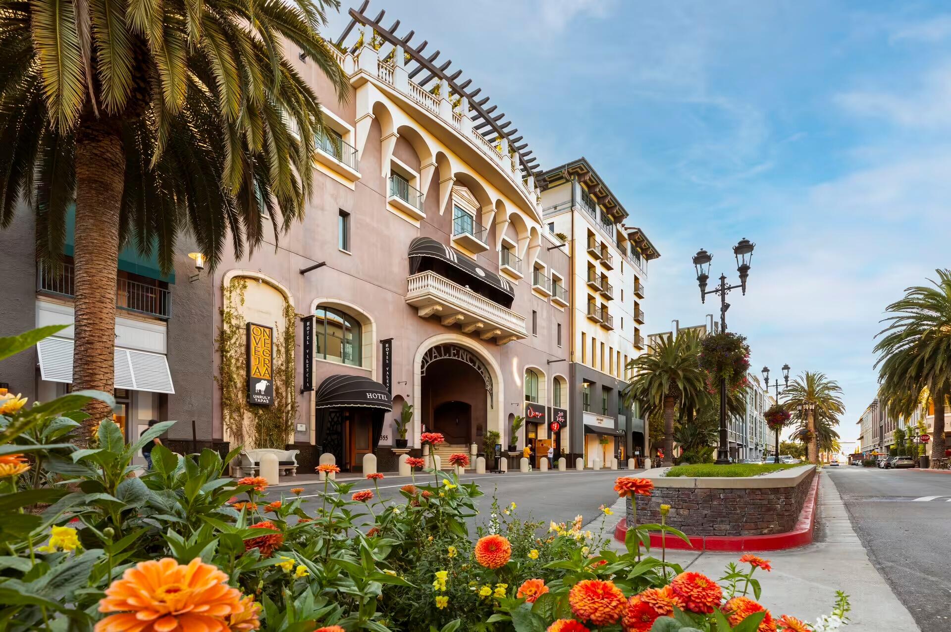 Picture of Santana Row Plaza