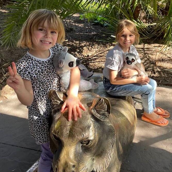 Elle and Zetta Souther