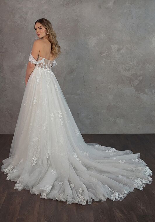 Essense of Australia D4360 A-Line Wedding Dress - 5