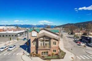 Picture of Cedar Street Hotel&Suites