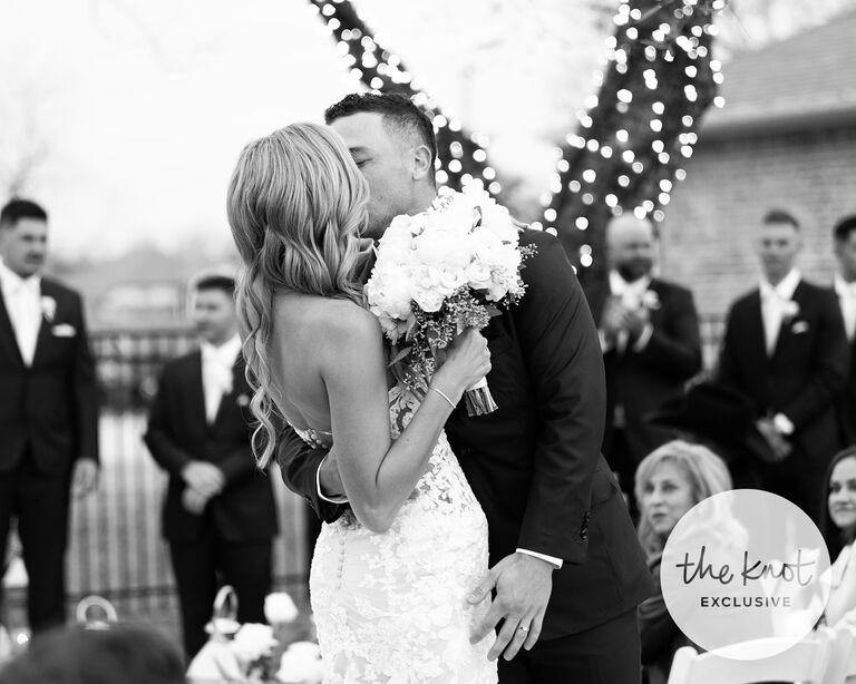 alex bregman wedding first kiss
