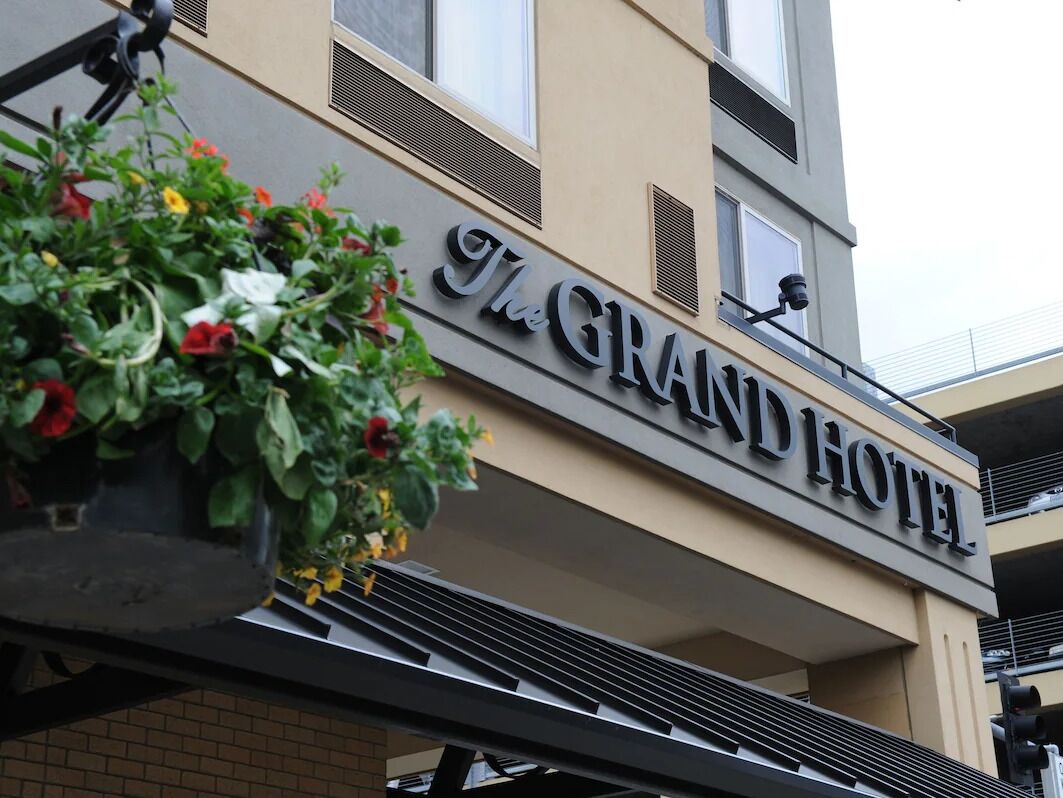 Picture of The Grand Hotel in Salem