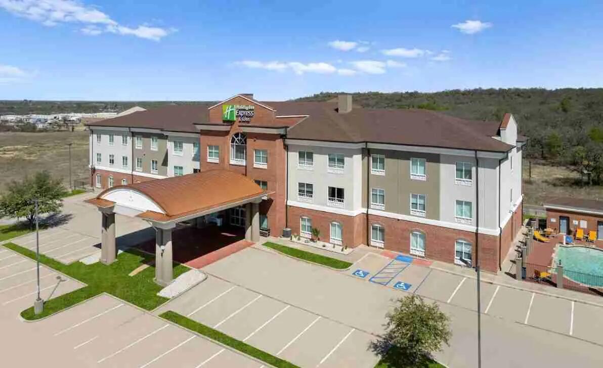 Picture of Holiday Inn Express Hotel & Suites Graham by IHG