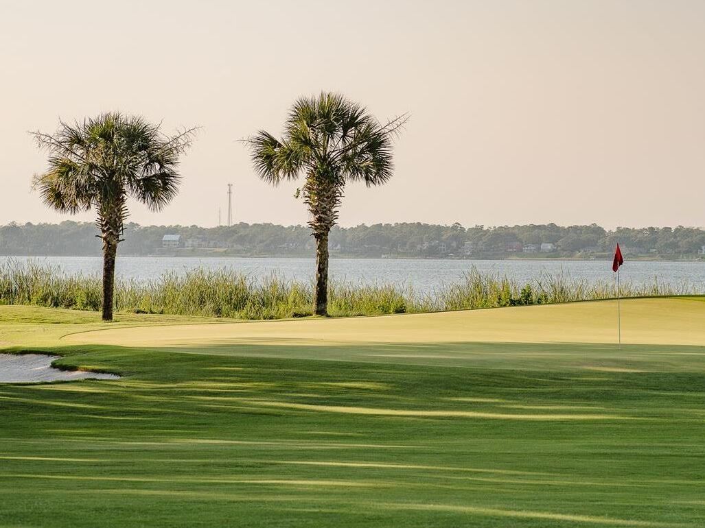 Picture of Crystal Coast Country Club