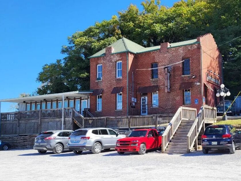 Picture of Jailhouse Pizza