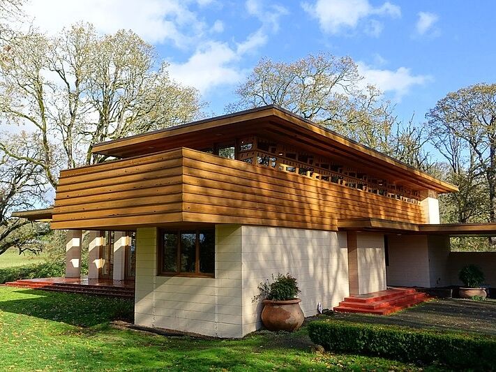 Picture of Gordon House by Frank Lloyd Wright