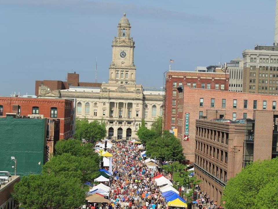 Picture of Des Moines' Downtown Farmers’ Market