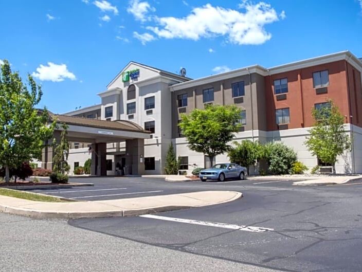 Picture of Holiday Inn Express & Suites Newton Sparta, an IHG Hotel