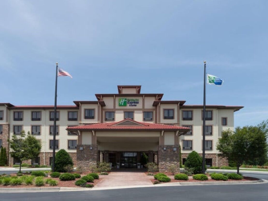 Picture of Holiday Inn Express & Suites Lexington NW-the Vineyard, an IHG Hotel