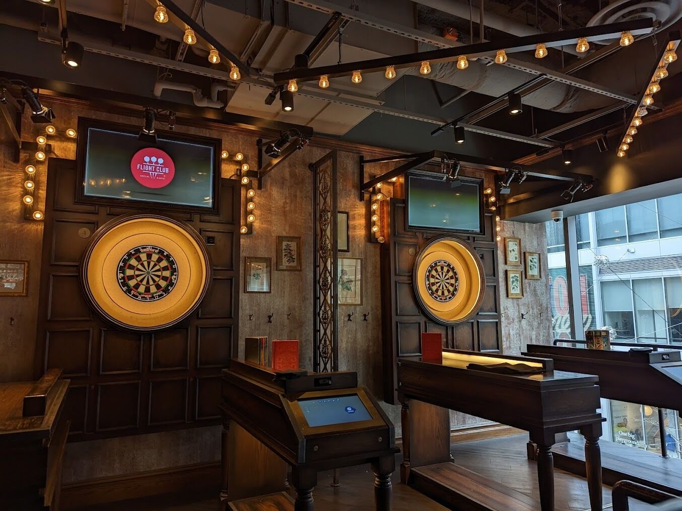 Picture of Flight Club Boston