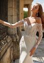 Val Stefani Windsor Mermaid and Trumpet Wedding Dress - thumbnail - 3