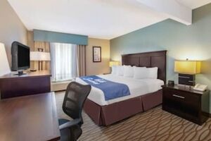 Picture of Days Inn by Wyndham Petoskey