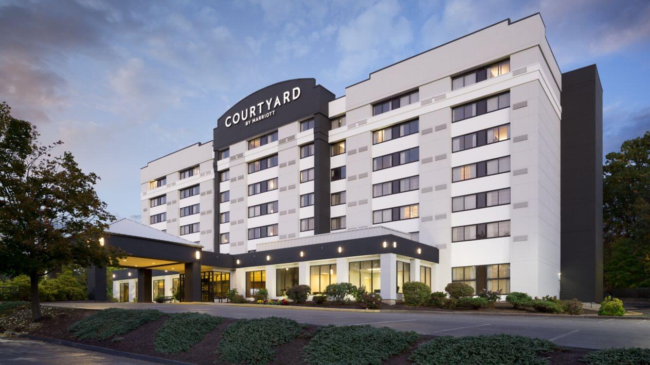 Picture of Courtyard Shelton