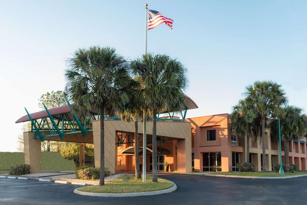 Picture of Hampton Inn Brooksville Dade