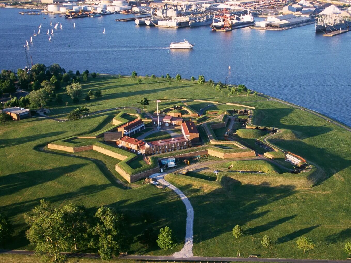 Picture of Fort McHenry National Monument and Historic Shrine