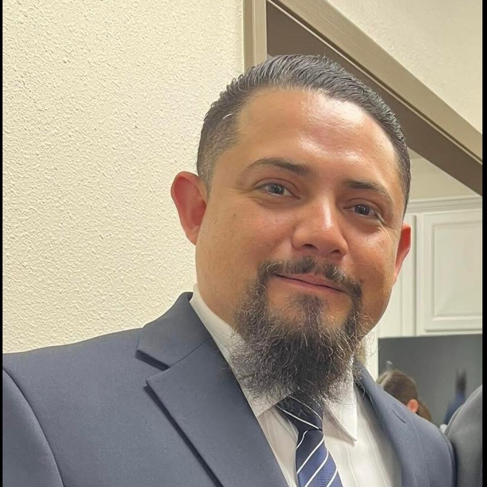 Fernando Flores