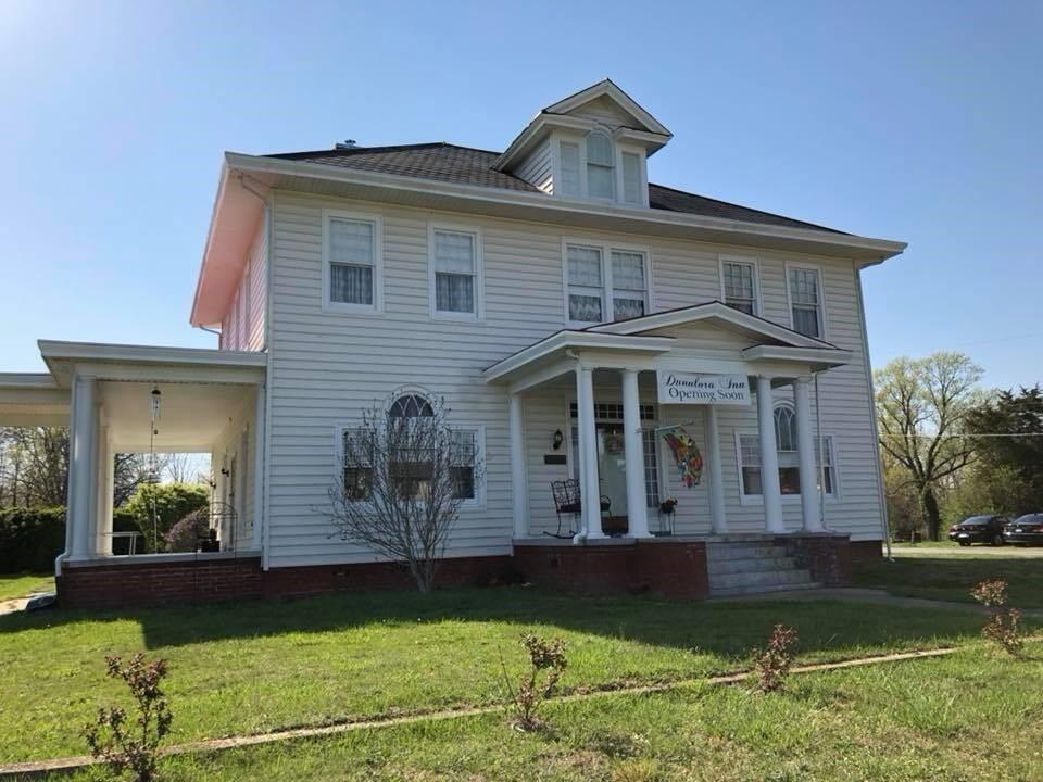 Picture of Dunnlora Inn