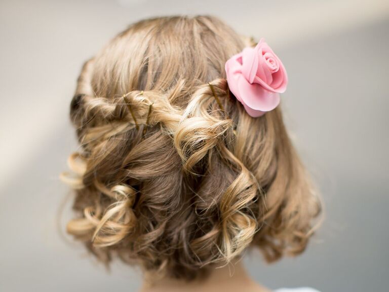 18 Sweet Flower Girl Hairstyles + Hair Accessories She'll Love