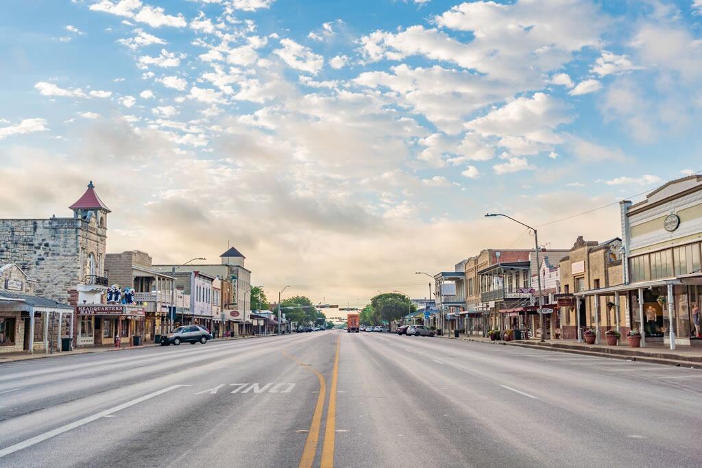 Picture of Shopping on Main Street