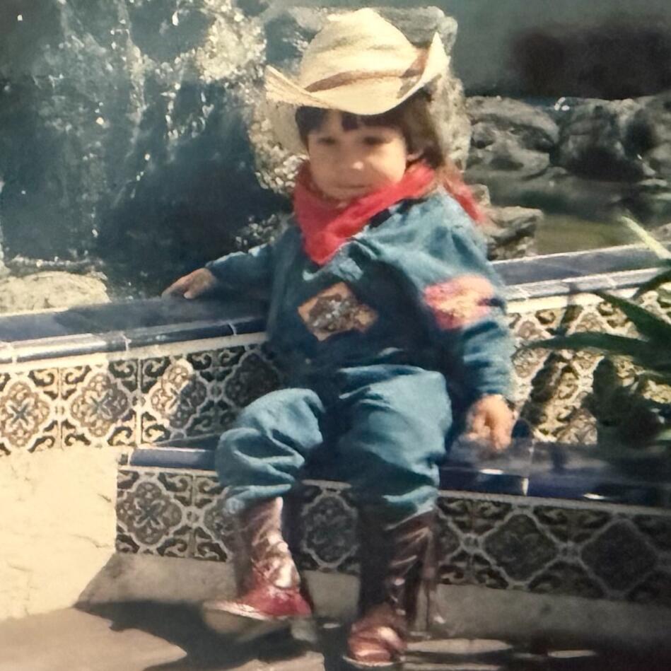 Alberto "Don Bigotes" Flores