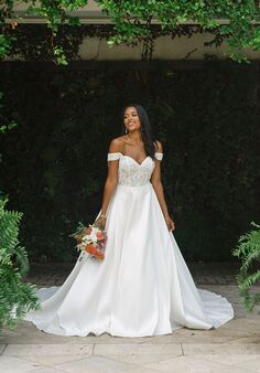 Essense of Australia D3565 Ball Gown Wedding Dress