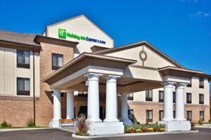 Picture of Holiday Inn Express Hotel & Suites Crawfordsville by IHG