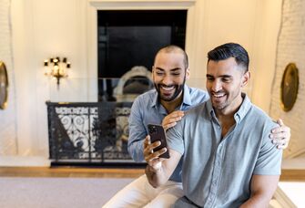 Couple use the best wedding planning apps  2023-2024. 