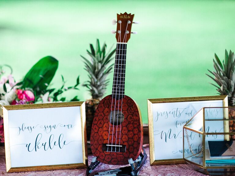 Hawaiian ukulele wedding guestbook.