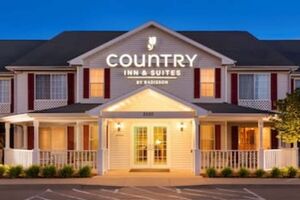 Picture of Country Inn &  Suites by Radisson Nevada, MO