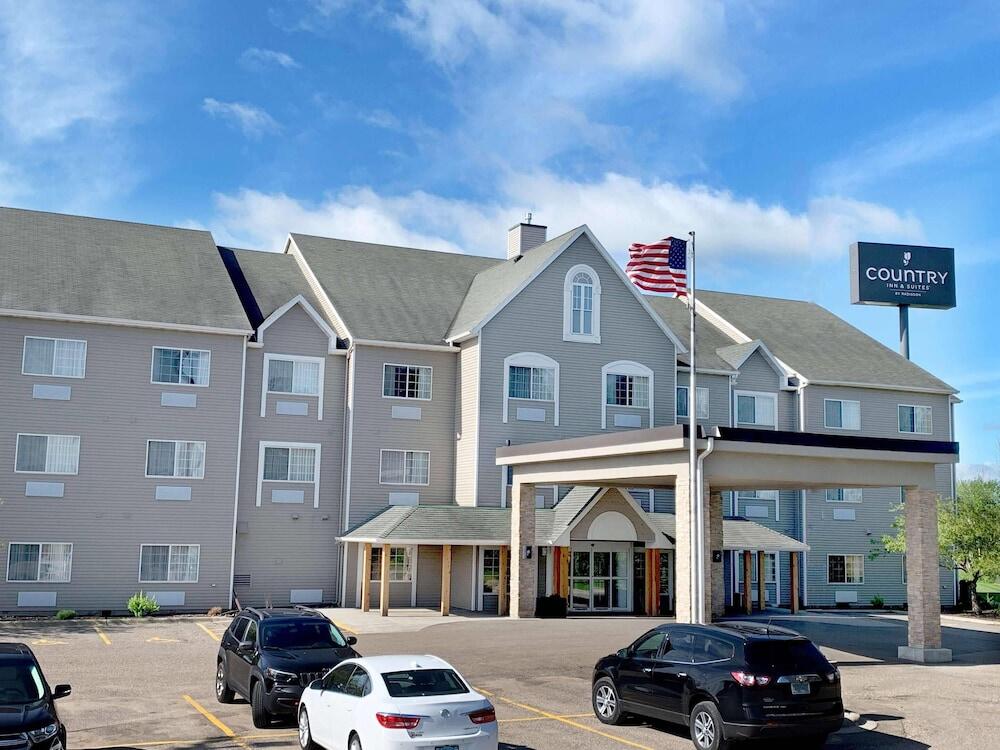 Picture of Country Inn & Suites by Radisson, Owatonna, MN
