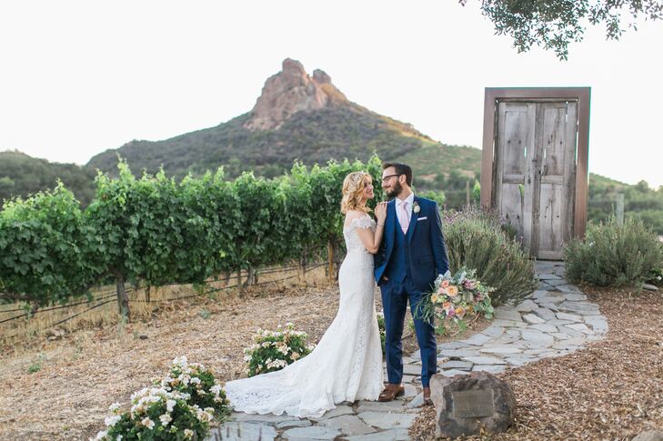 Robyn Schneider and Daniel Inkeles’s early spring soiree was a rustic vineyard affair with playful literary and travel-inspired details.<br><br>“The t