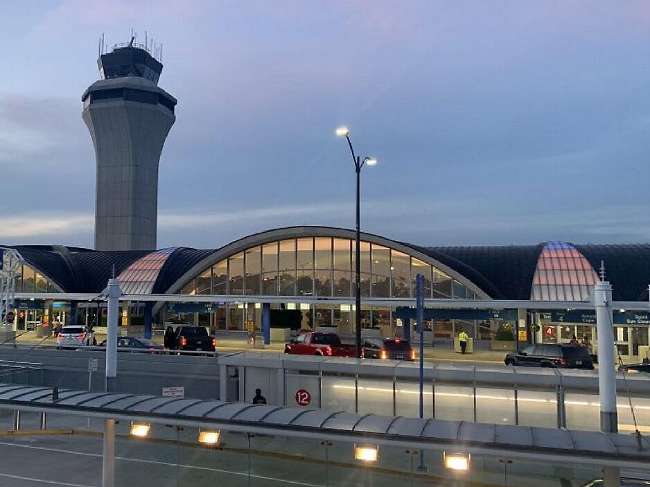 Picture of St. Louis Lambert International Airport