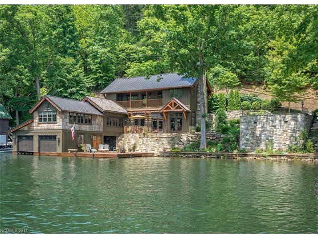 Picture of Cabins surrouning Lake Lanier